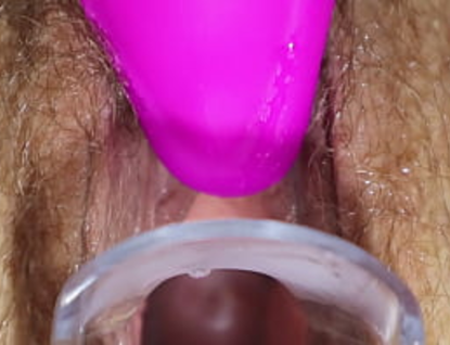 Pulsing climax inwards vulva closeup