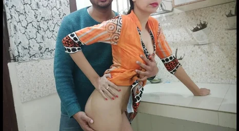 Insane landlord plows Indian Bhabhi's cock-squeezing cunt in the kitchen