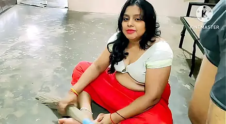 Priyabhaibhi3 gets her Indian fuckbox boinked by her kinky neighbor's immense fuckpole