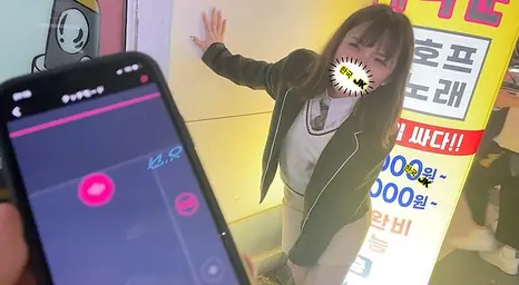 Manga porn stunner with a phat culo and a voluptuous figure gets a super hot surprise in her luxurious underwear