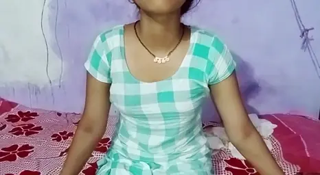 A first-time experience with step-brother-in-law for this Indian babe in clear Hindi audio