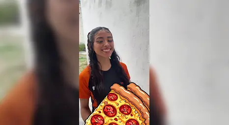 I ordered a pizza and got the delivery girl Yaresita Diminutive
